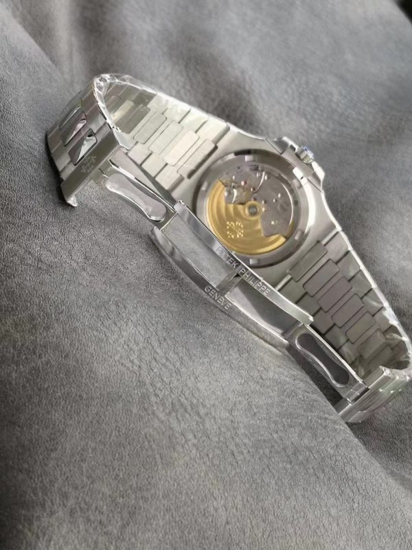 Replica Patek Philippe Nautilus 5711 White Dial 19 Replica Patek Philippe Nautilus 5711 White Dial