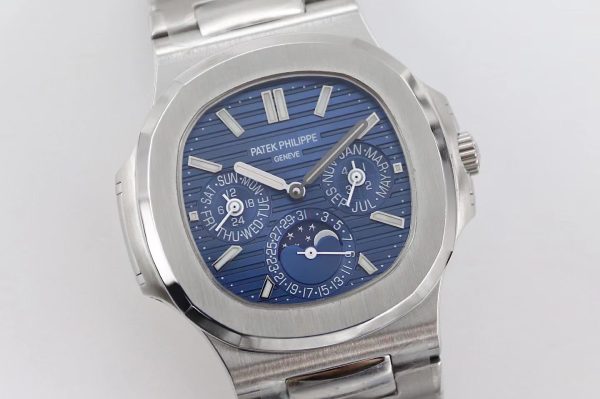 Top Super Clone Replica Patek Philippe Nautilus 5740