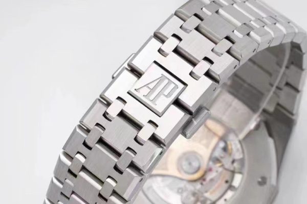 Swiss Clone Replica Ap Royal Oak Silver Black Dial 25 Swiss Clone Replica Ap Royal Oak Silver Black Dial