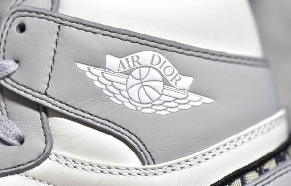 Air Jordan Dior Top Replica Ua 18 Air Jordan Dior Top Replica Ua