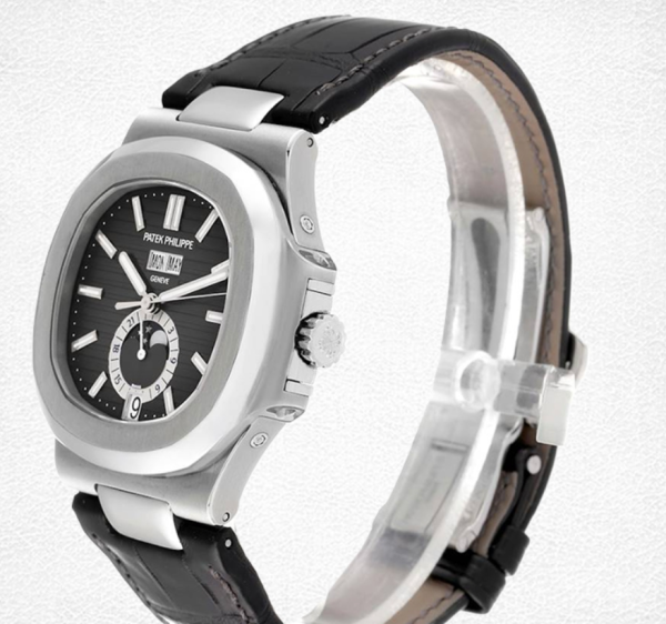 Patek Philippe Nautilus 5726A Replica 2 Patek Philippe Nautilus 5726A Replica