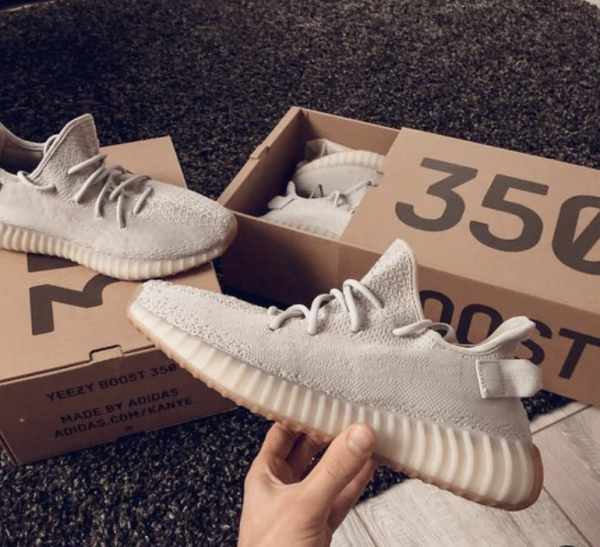 Replica Aaa 1:1 Yeezy 350 Ua Sesame 8 '-Watches 1