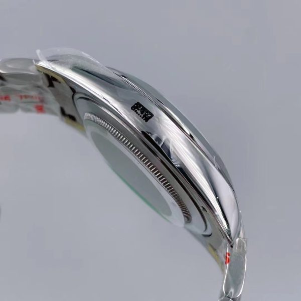 Replica Rolex Milgauss Who Cares - Mad Paris