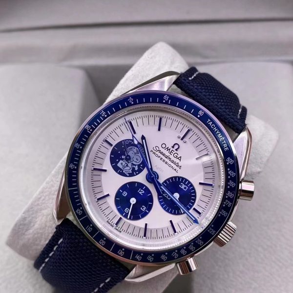 Super Clone Omega Speedmaster Snoopy Replica