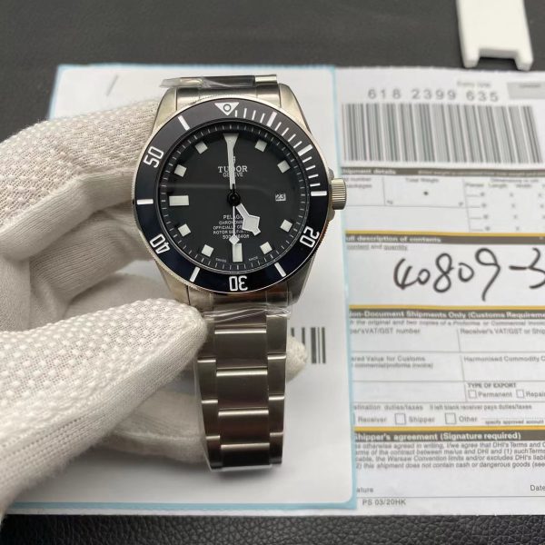Tudor Pelagos Black Replica 12 E0Ac2812Cb6E327D99B9C5Ad0Bc9De7C