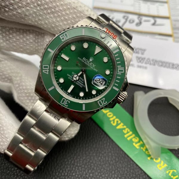Top Replica Rolex Submariner Green Dial Hulk 6 5Ffcbd5Bcd5D0A618Bbf8Cbb1297E17A
